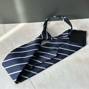 Windsor Park Navy and White Diagonal Striped Tie One Size Adjustable